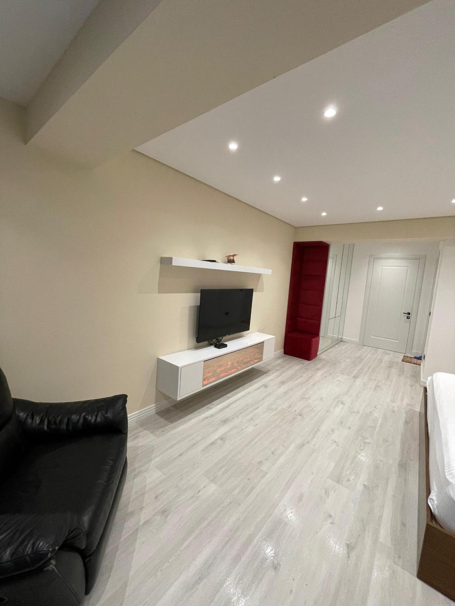 Home 12 Librazhd Exterior foto
